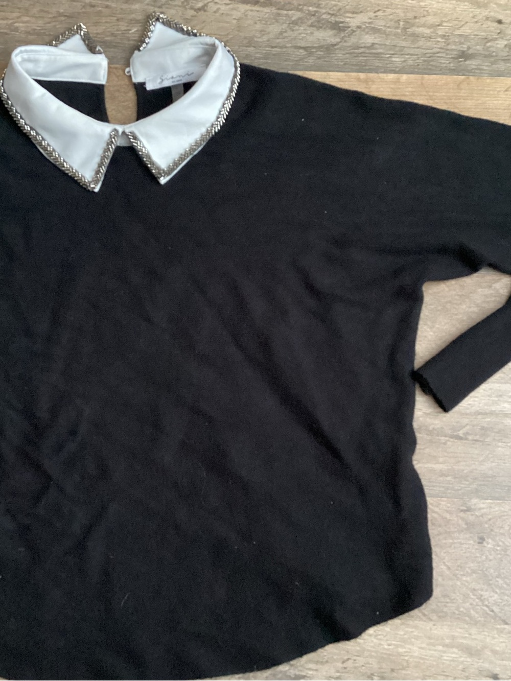 Sioni Black Top with White Jeweled Trimmed Peter Pan Collar - Picture 2 of 5